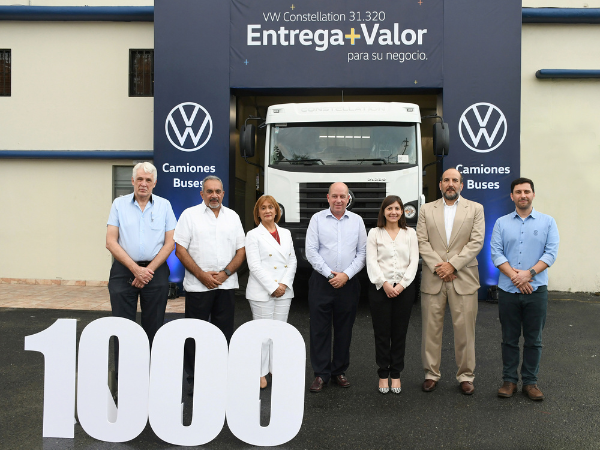 Avelino Abreu importación del camión No 1,000