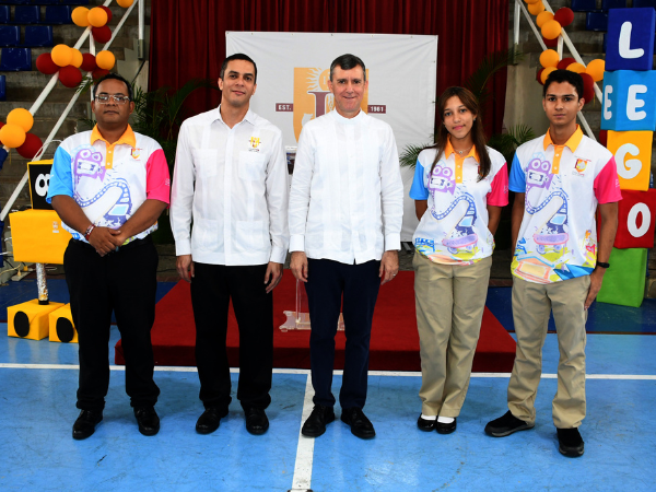 Colegio Loyola Santo Domingo Inaugura la II Feria Tecnológica Loyola 2024