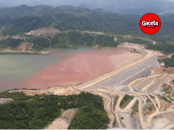 Presa de colas "El Llagal", Barrick Gold