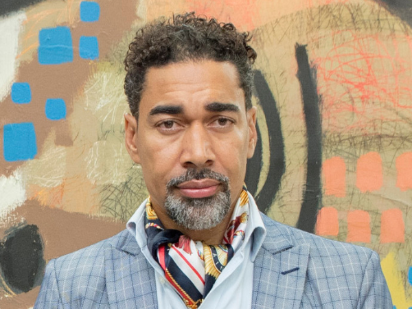 El artista plástico Oscar Abreu exige la inclusión de los artistas plásticos en el programa de financiamiento para la economía naranja