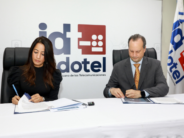 INDOTEL firma contrato para adquisición de edificio propio