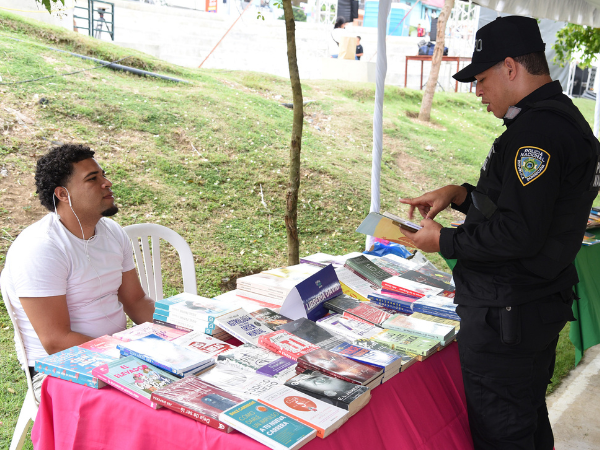 1er. Festival del Libro de Cristo Rey 1