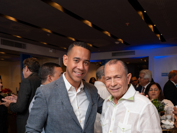 Banco Vimenca inaugura sucursal-2