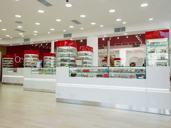 Inauguran Oviedo Boutique- Vista parcial sucursal Óptica Oviedo Boutique