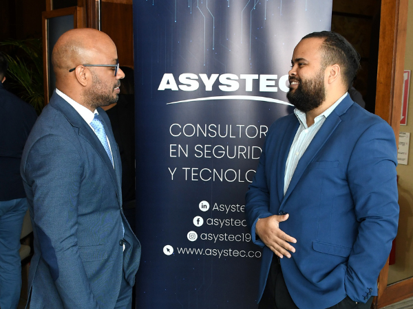 Arista Campus Day - Enmanuel Cabral y Elvin Ramón