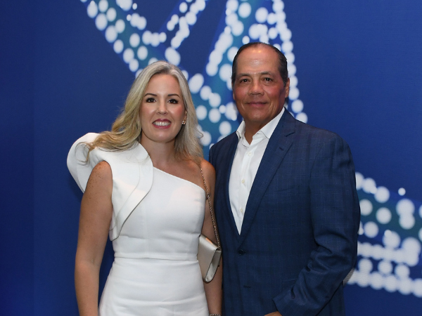 MedicalNET inaugura Congreso 2026 - Wilma Álvarez y Adolfo García