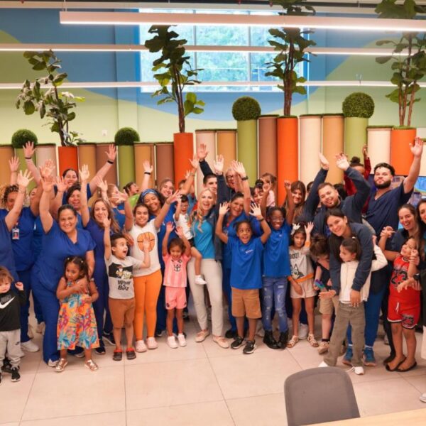 Barbara Bermudo Asume una nueva faceta en alianza familiar para transformar vidas junto a PediKidz