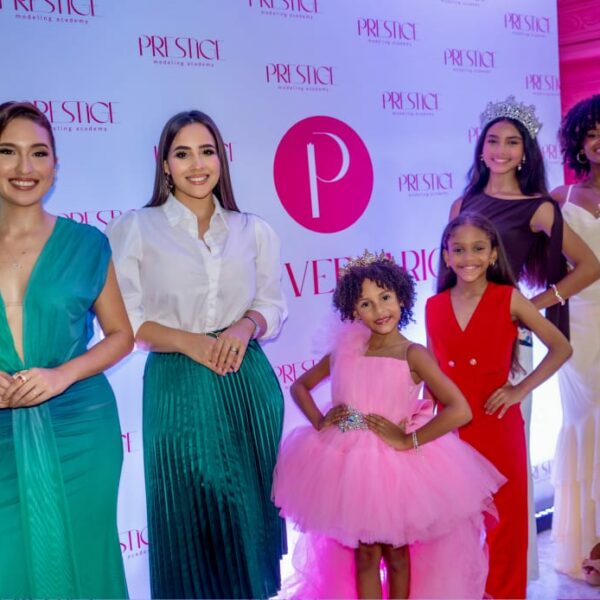Prestige Modeling Academy celebra su 7mo. Aniversario con el Summer Fashion Show