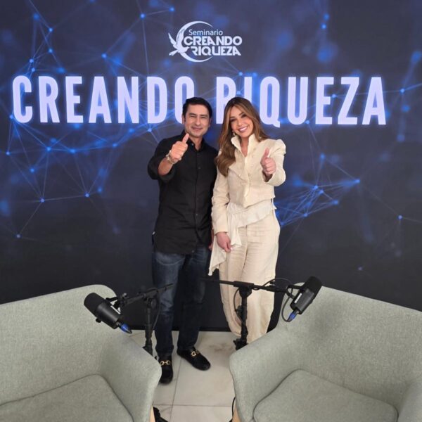 Alejandro Cardona & Reconocidas celebridades impulsan el éxito del «Seminario Creando Riqueza”