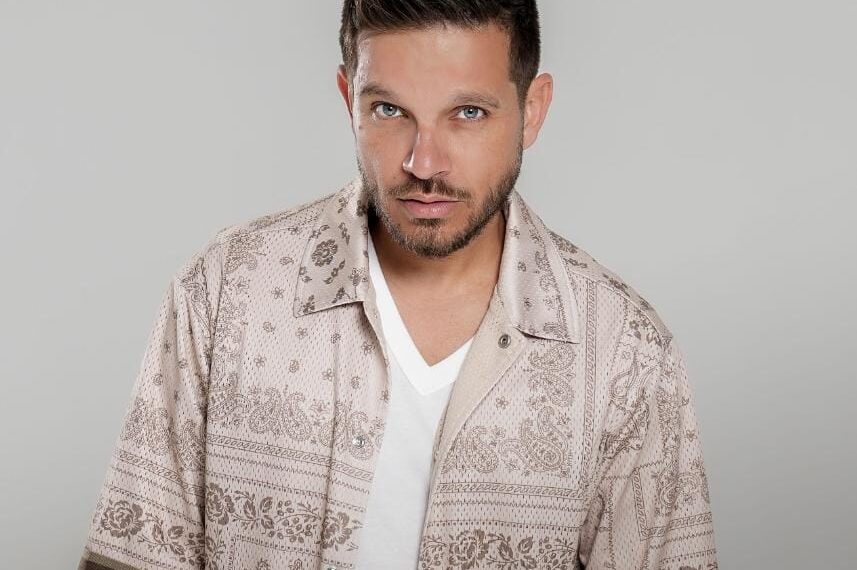 OMAR ACEDO INICIA UNA NUEVA ERA: UNE SU VOZ A MAGIC JUAN Y CONFÍA SU PRÓXIMO DISCO A SERGIO GEORGE